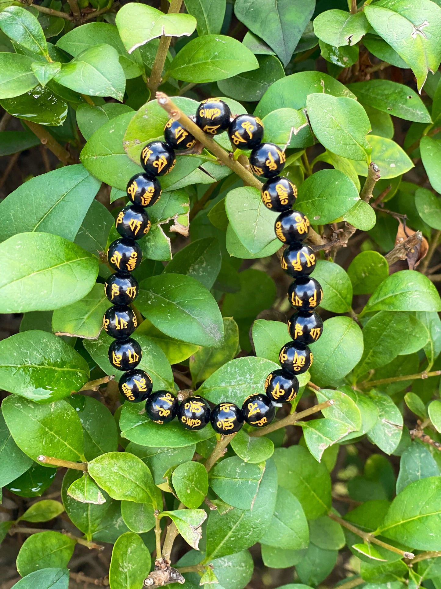 Natural Black Onyx Mantra Bracelet, Empath Protection Bracelet, Reiki Chakra, Mens Bracelet, Gift for him, Boyfriend Gift, Gemstone Bracelet