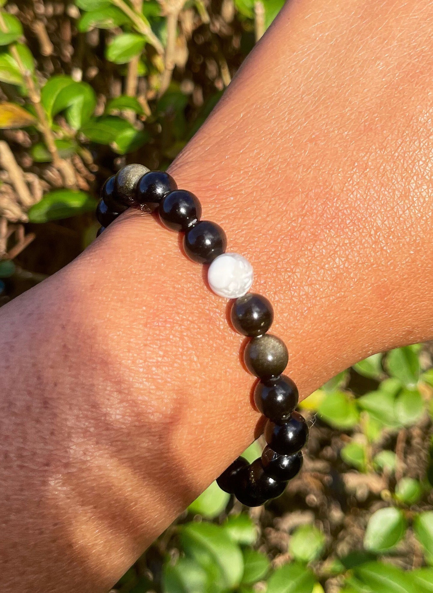 Obsidian Howlite Bracelet, Crystal Bracelets, Handmade Jewelry, Chakra Stretchy Bracelet, Gift for him, Gift for Her, Natural Gemstone Beads