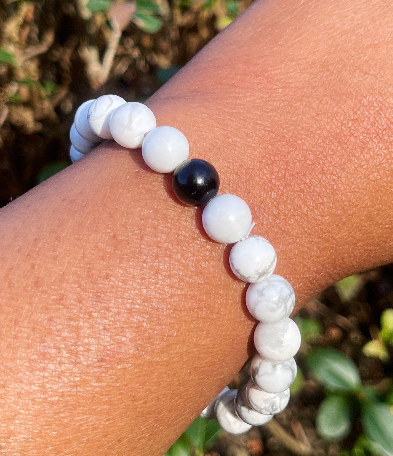 Howlite with Obsidian Bracelet, Healing Crystals, Beaded Bracelets for Men and Women, Gemstone Bracelet, Gift for Him, Semi Precious Stones