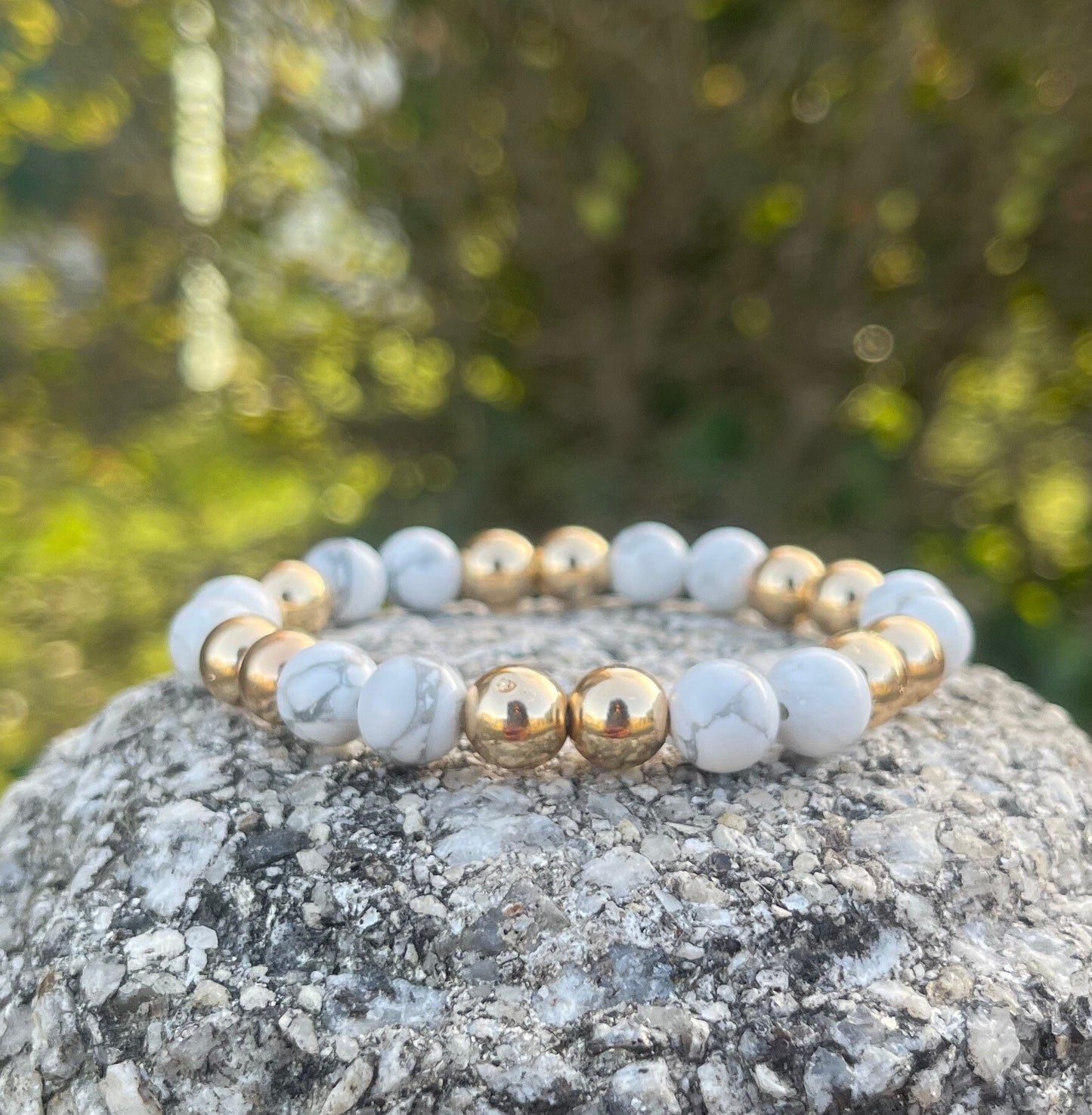 Howlite and Gold Hematite Bracelet, Gemstone Bracelet, Mens Bracelet, Gift for him, Unisex Gift, Chakra Natural Stone Beaded Bracelet