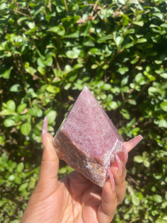 Strawberry Quartz Half Polished Point, Crystal Pyramid, Home Decor, Big Crystals, Natural Red Gemstones, Crystal Gifts, Chakra Healing